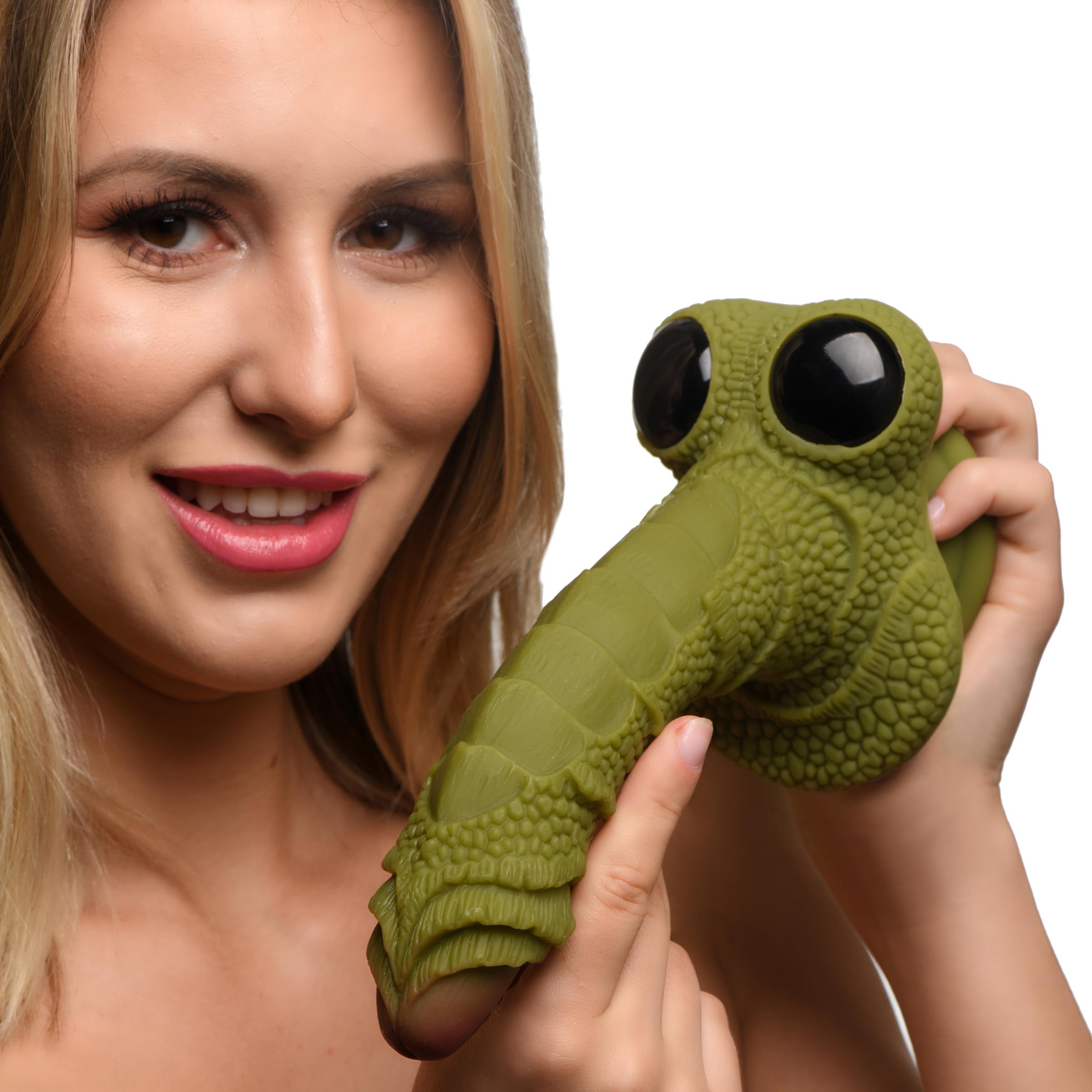 ah055-female-model-02.jpg